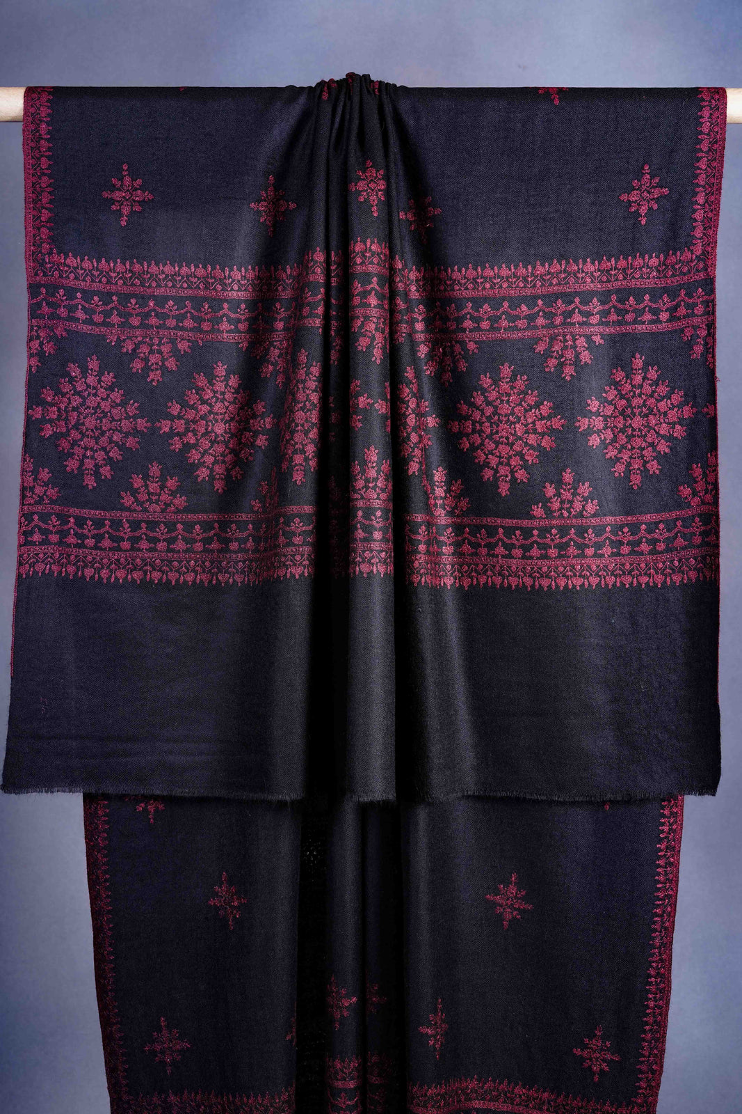 Black Base Big Border Embroidery Cashmere Pashmina Shawl