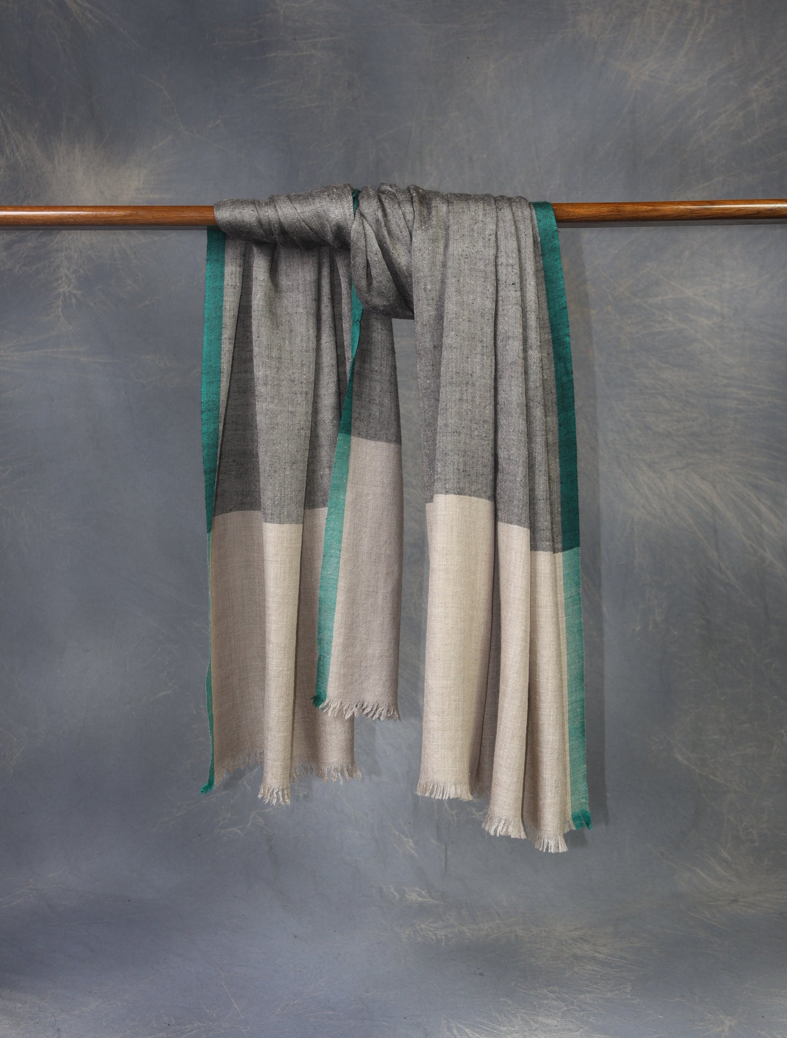 Black and Natural Border Handwoven Cashmere Pashmina Shawl