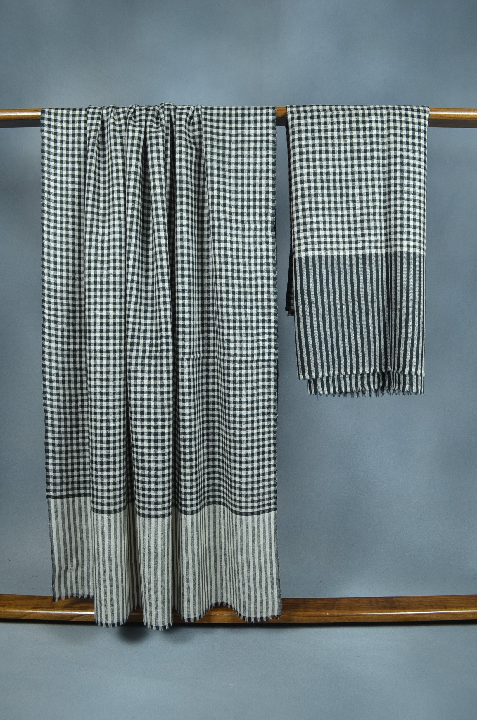 white and Black Checked Handwoven Cashmere Pashmina Shawl