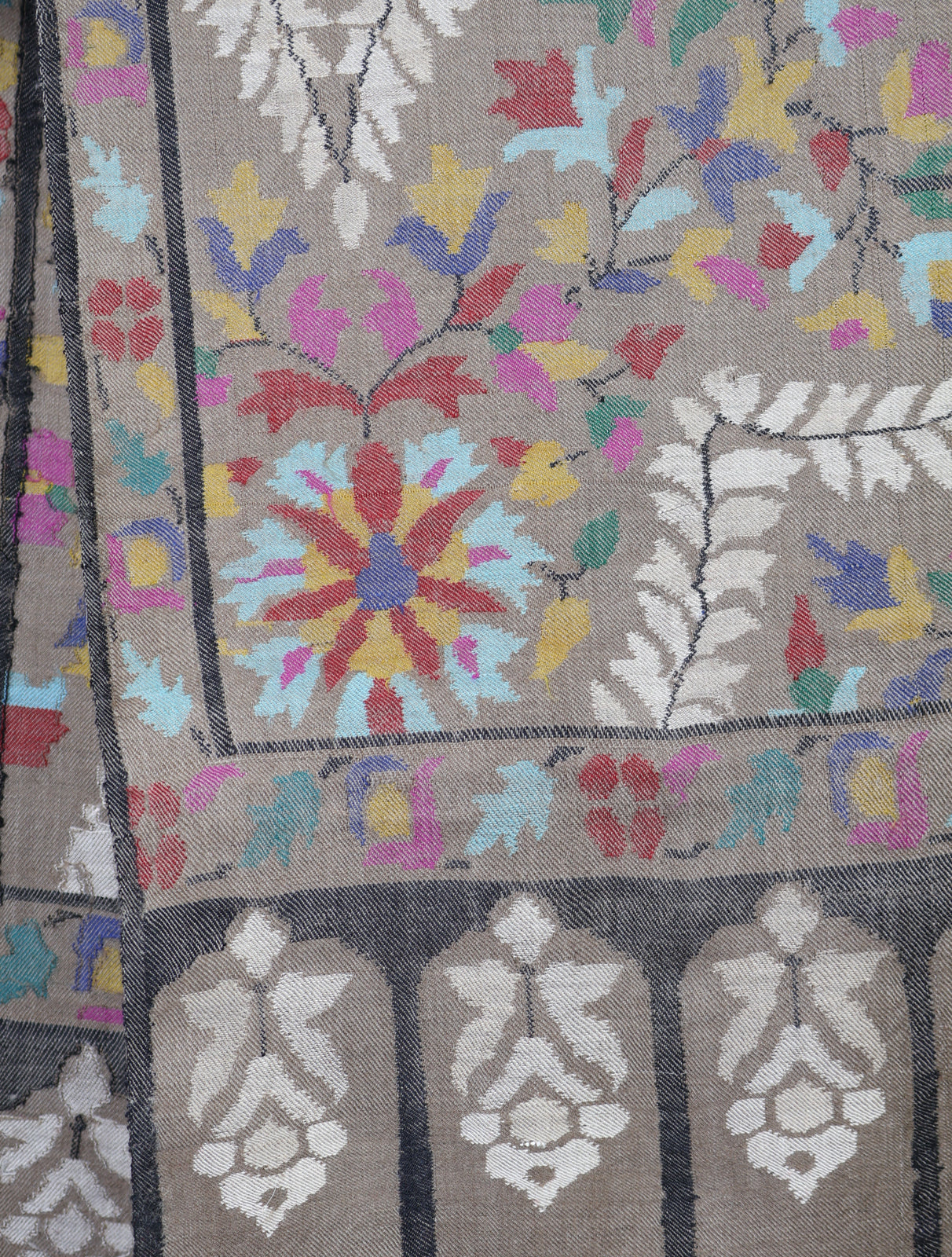 Natural Kani Pashmina Shawl