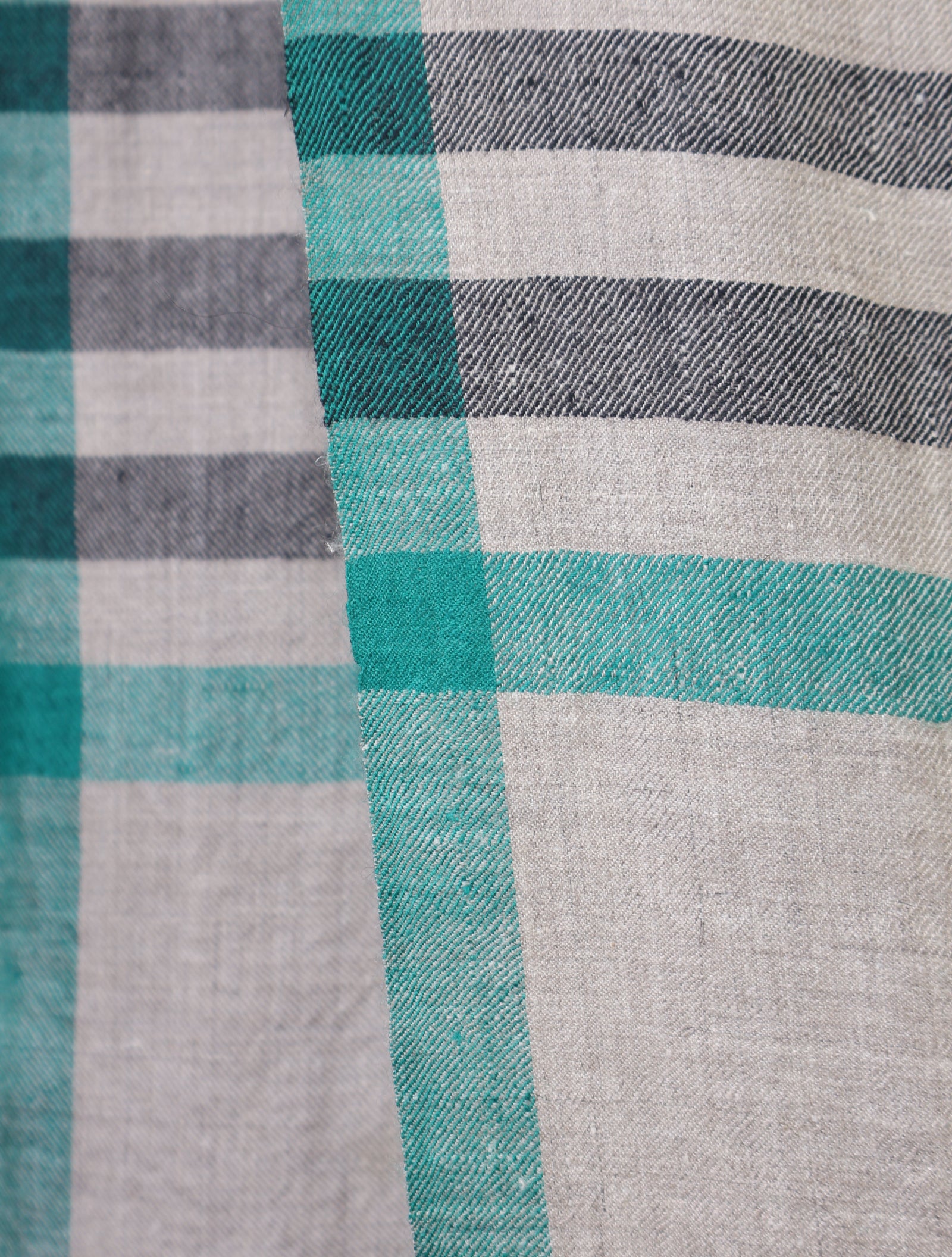 Black and Natural Color Striped Handwoven Cashmere Pashmina Shawl