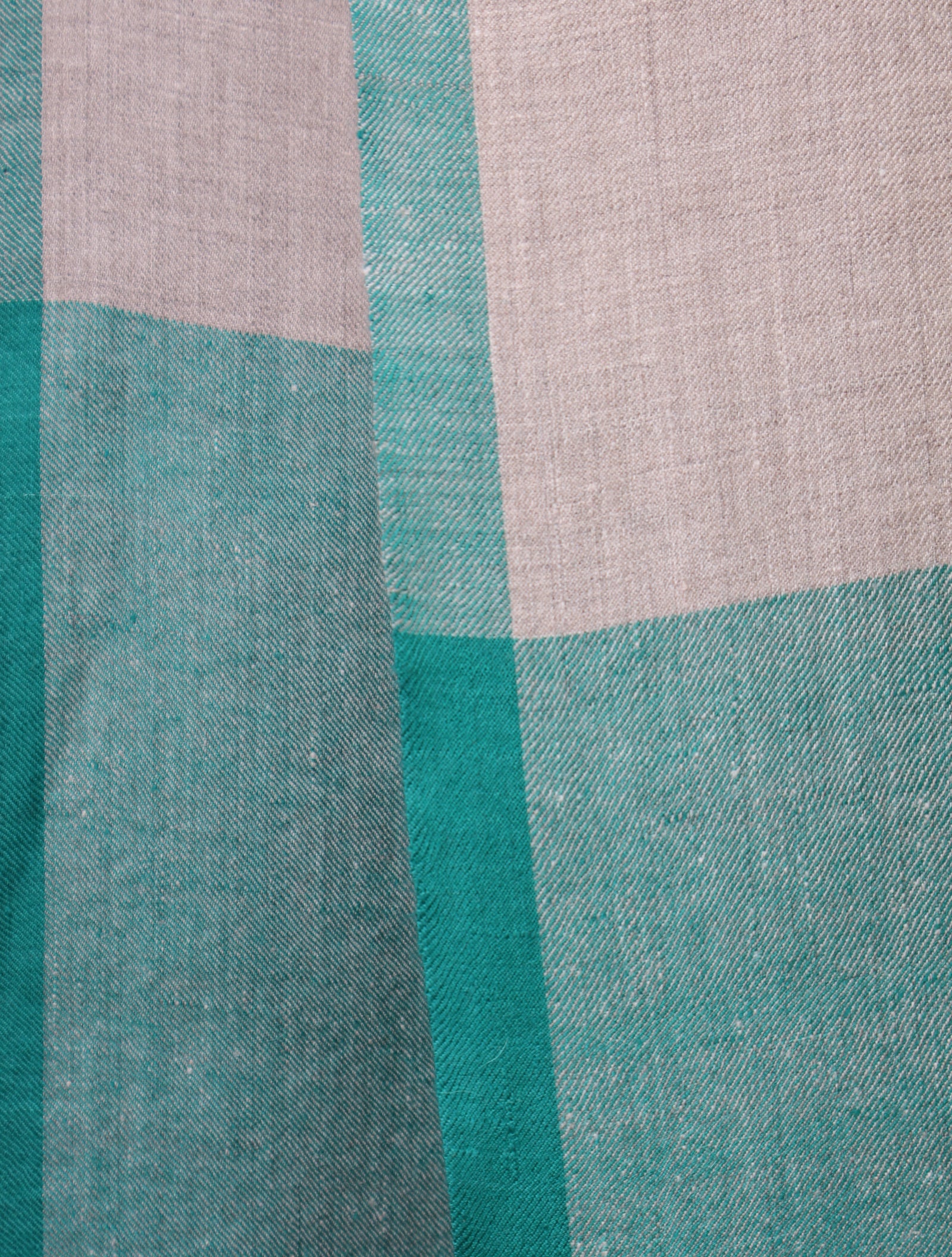 Natural Base and Green Border Handwoven Cashmere Pashmina Shawl