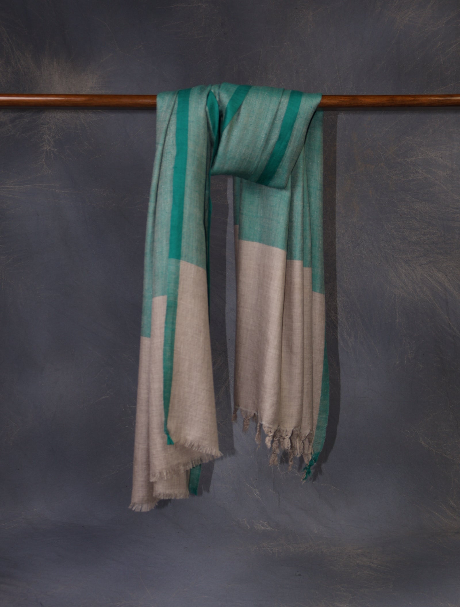 Green Base and Natural Border Handwoven Cashmere Pashmina Shawl