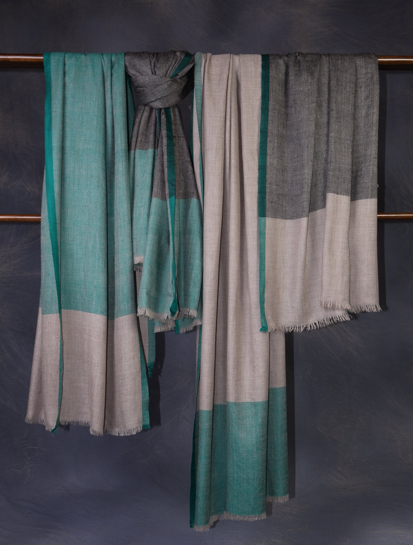 Natural Base and Green Border Handwoven Cashmere Pashmina Shawl
