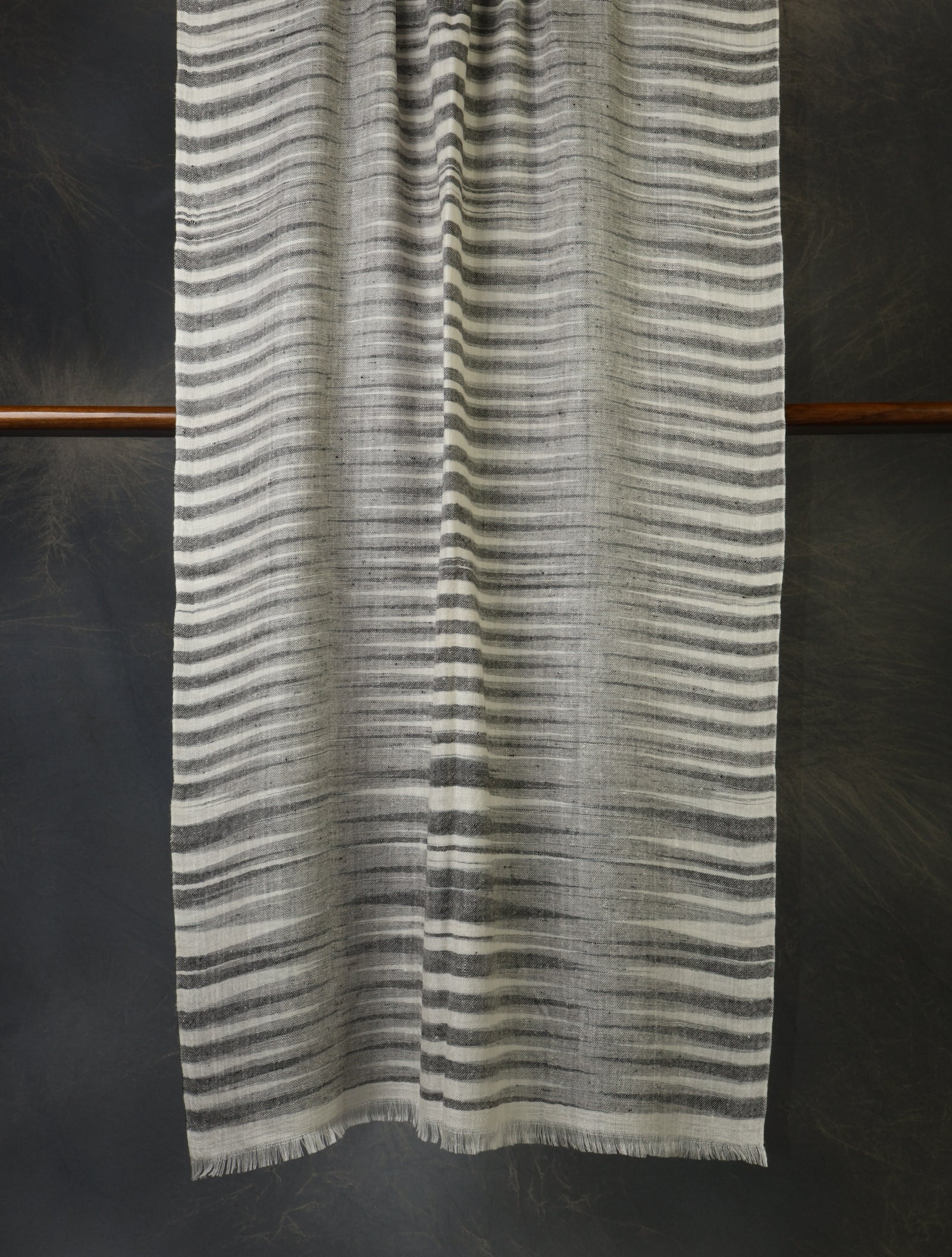 Black Plaid Pure Cashmere Check Scarf Pashmina – Handwoven Luxury
