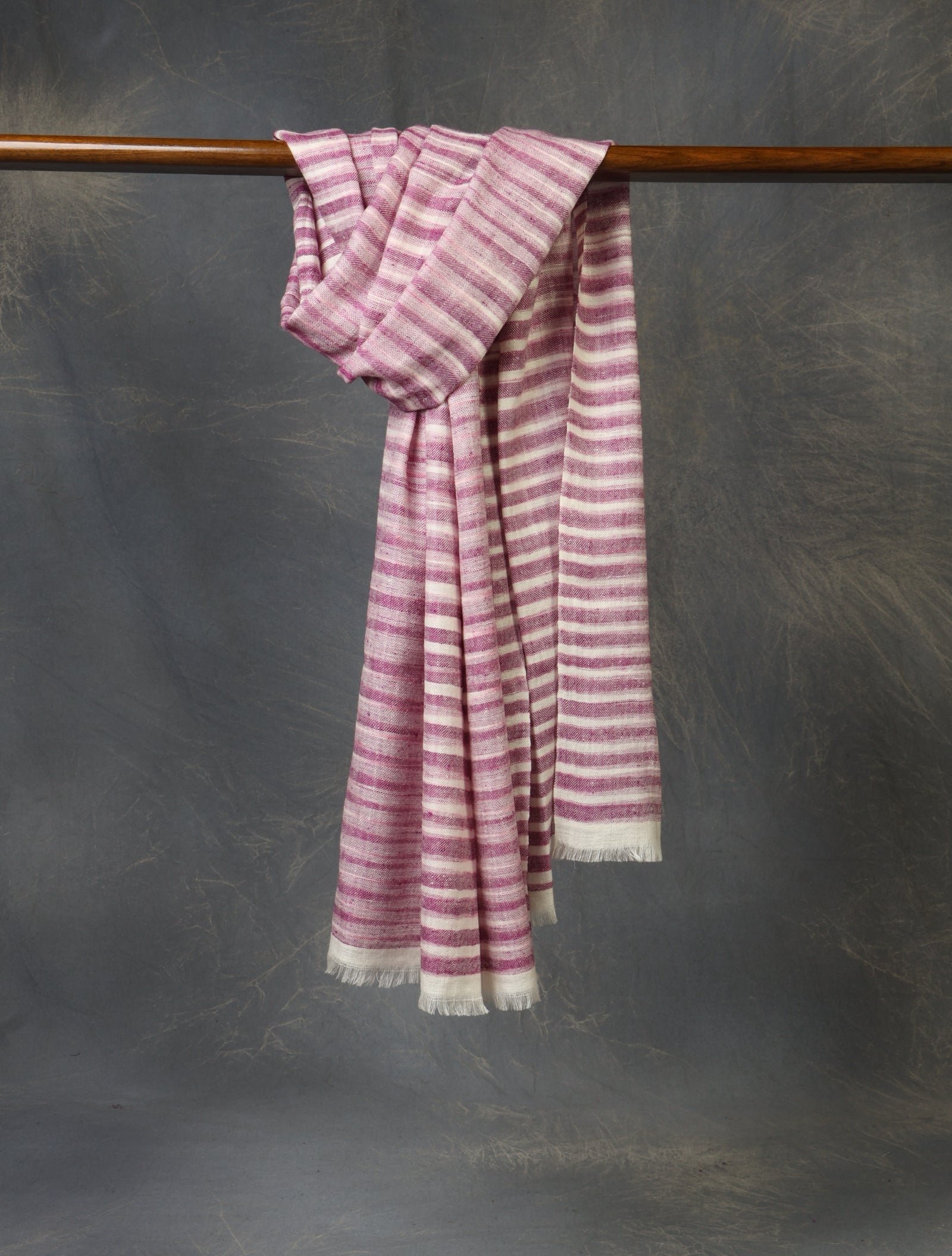 Dark Purple Plaid Pure Cashmere Pashmina Scarf – Handwoven Luxury