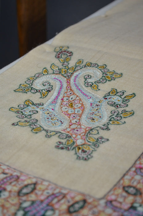 Ivory Dourdar Pashmina Mussar