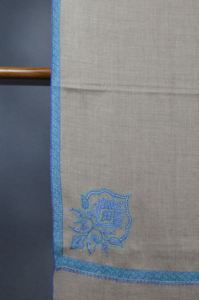 Un Dyed Natural Base Medium Cone Motif Embroidery Cashmere Pashmina Shawl