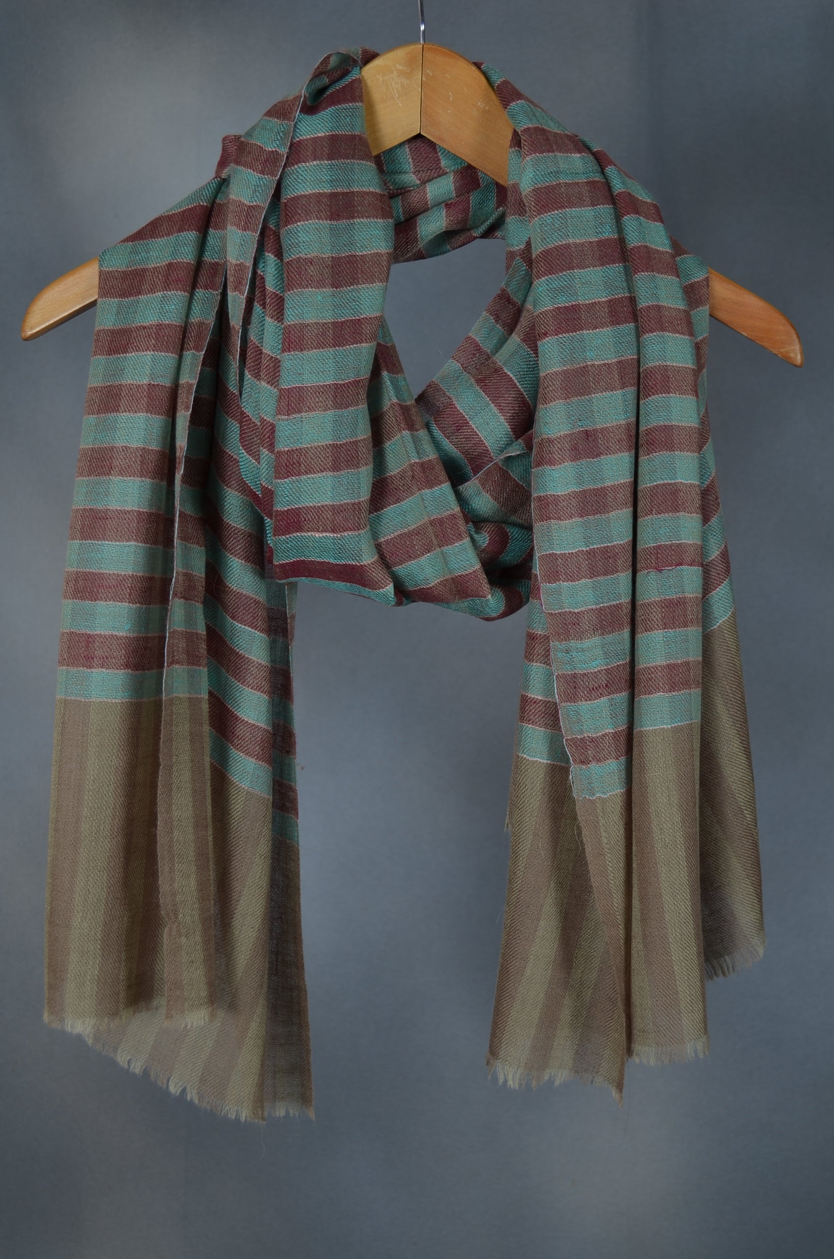 Un Dyed Base Check Handwoven Cashmere Pashmina Scarf