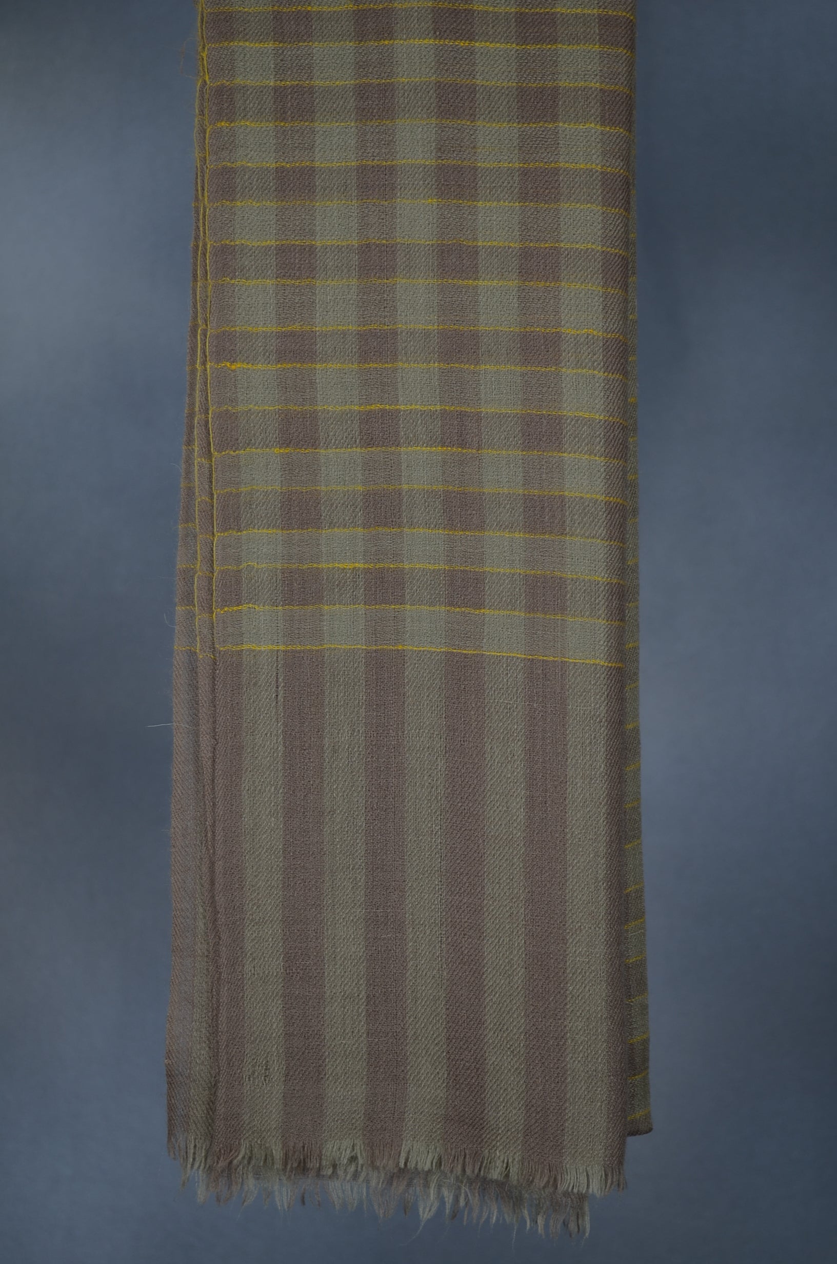 Un Dyed Base Check Handwoven Cashmere Pashmina Scarf