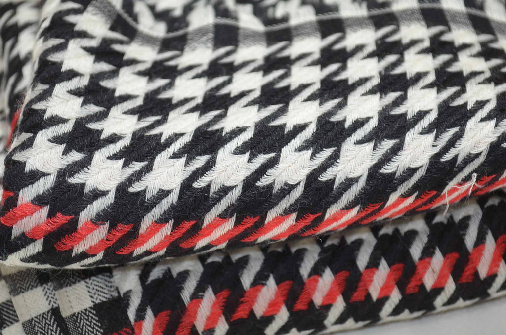 Black And White Knit Weave Merino Scarf