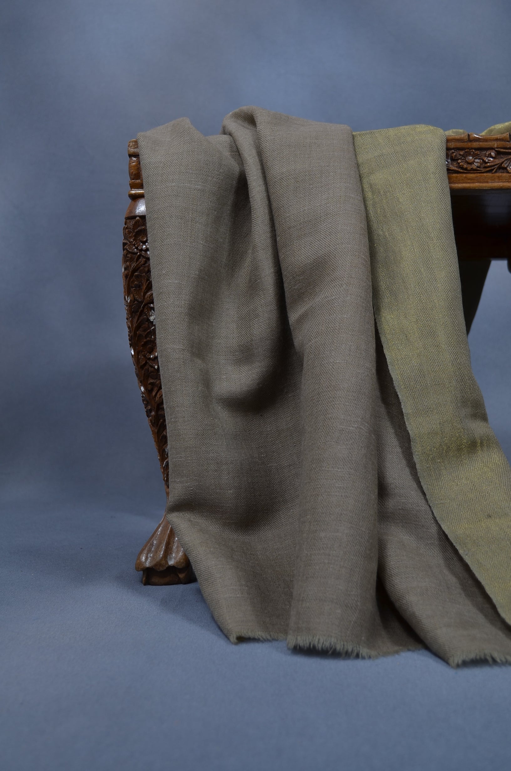 Reversible Natural and Metallic Golden Handwoven Cashmere Pashmina Shawl