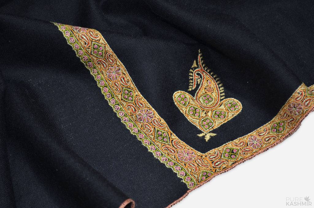 Black Cashmere Pashmina Shawl with Beautifully Crafted Border