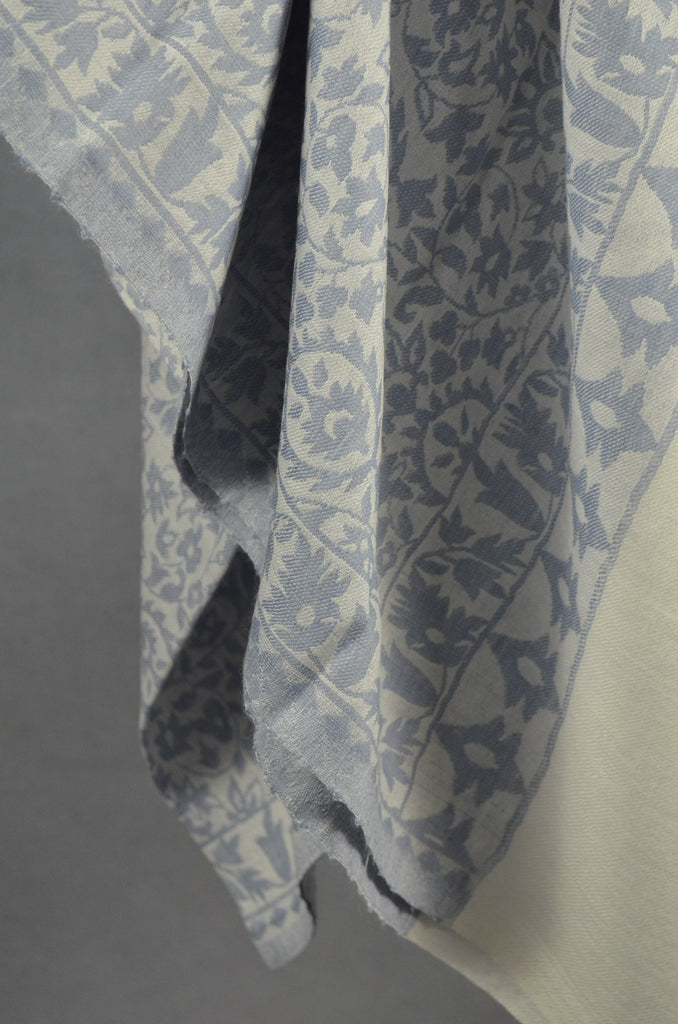 Ivory Base Grey patterned Kani style merino scarf