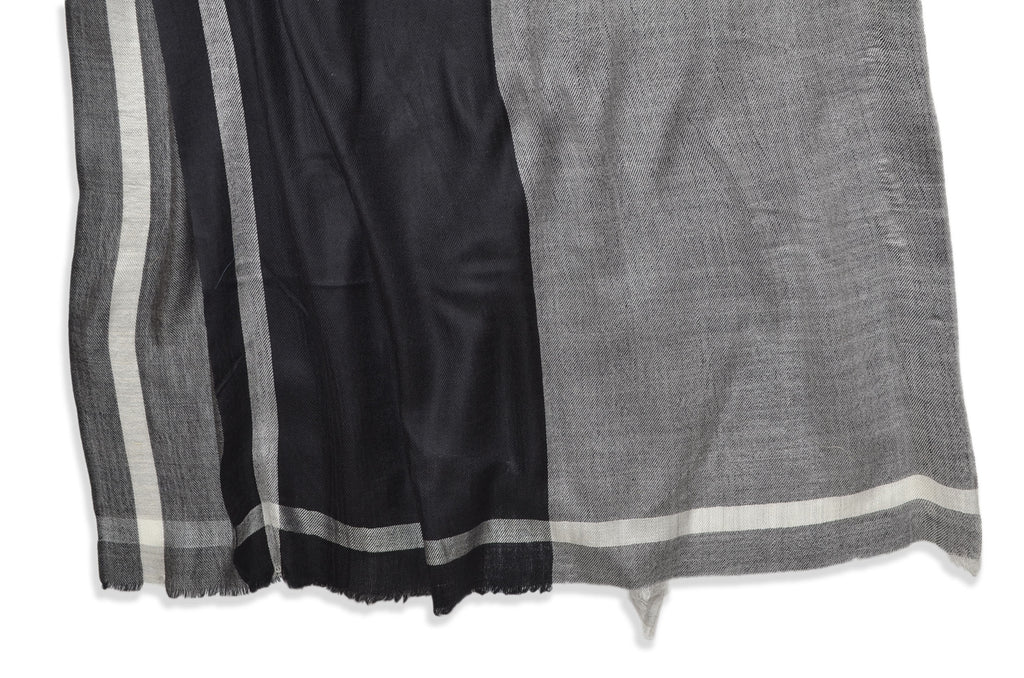 Black And White Four Side Border Merino Scarf
