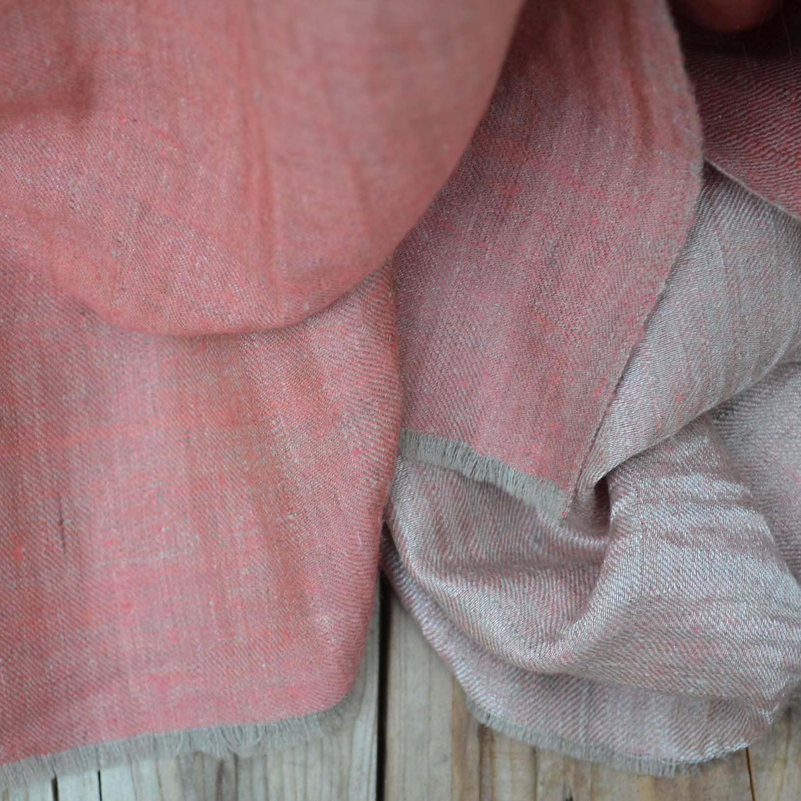 Reversible orange and zari silver cashmere pashmina travel wrap