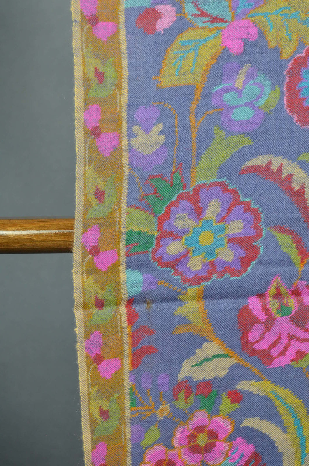 Grey Base Kani Jamawar Pashmina Shawl