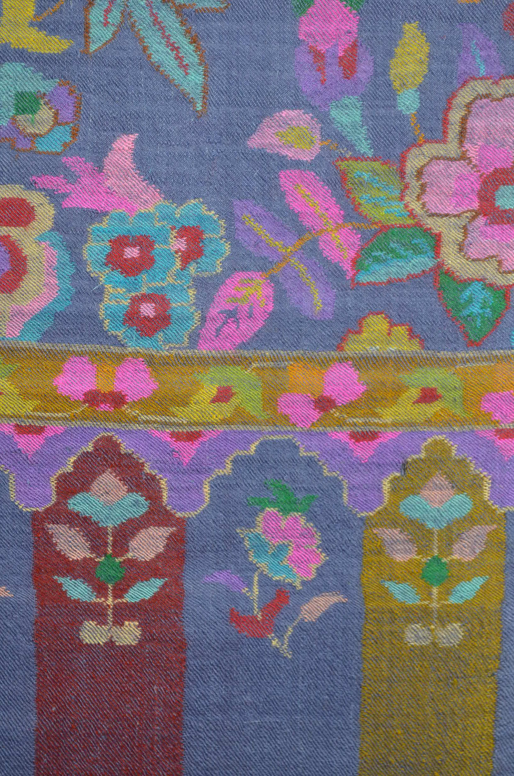 Grey Base Kani Jamawar Pashmina Shawl