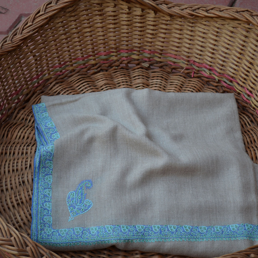 Natural Cashmere Pashmina Shawl with Beautifully Crafted Border