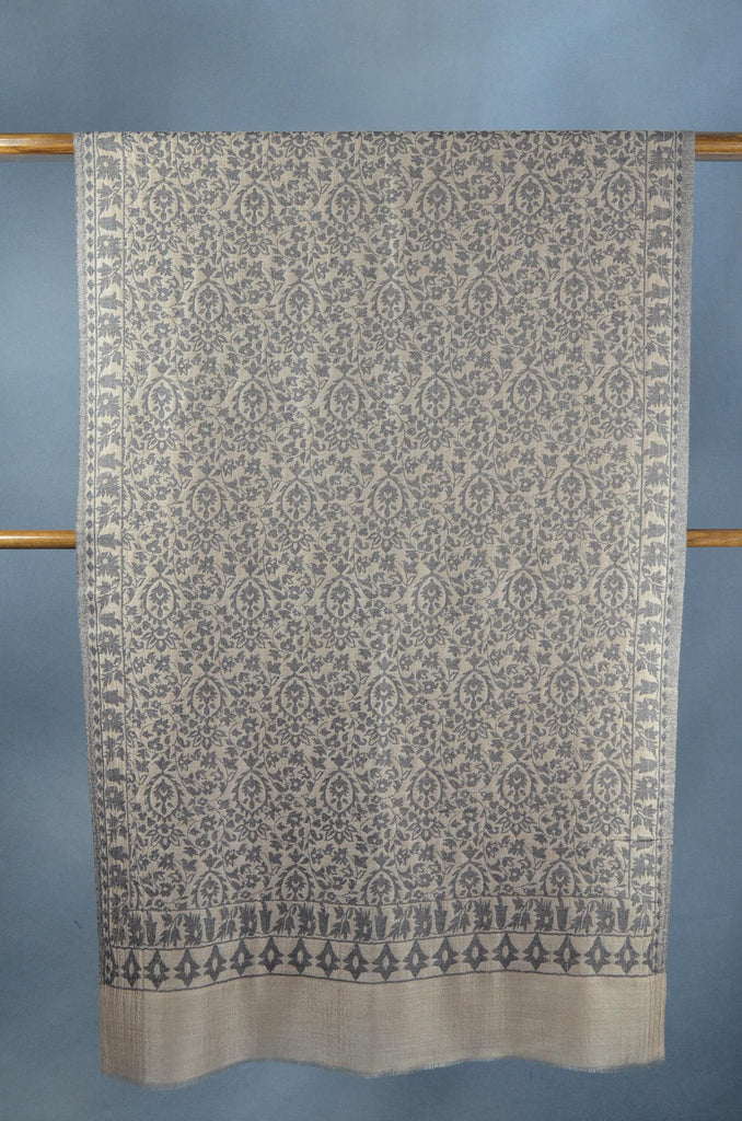 Natural Base Black patterned Kani style merino scarf