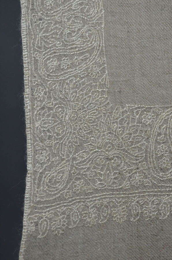 Un Dyed White Border Embroidery Cashmere Pashmina Shawl
