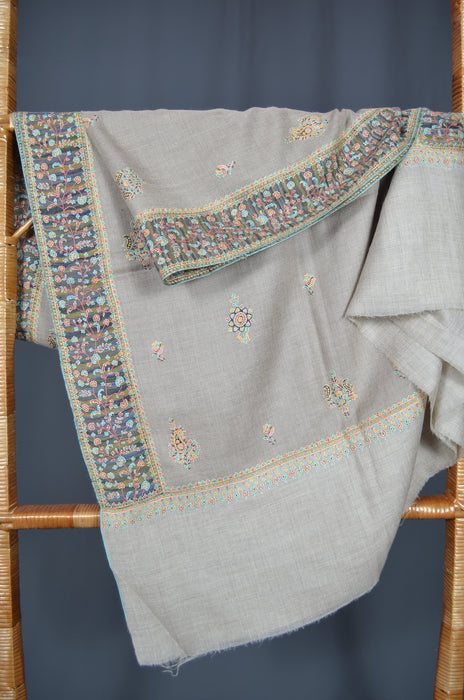 Un Dyed Natural Big Border Embroidery Cashmere Pashmina Shawl