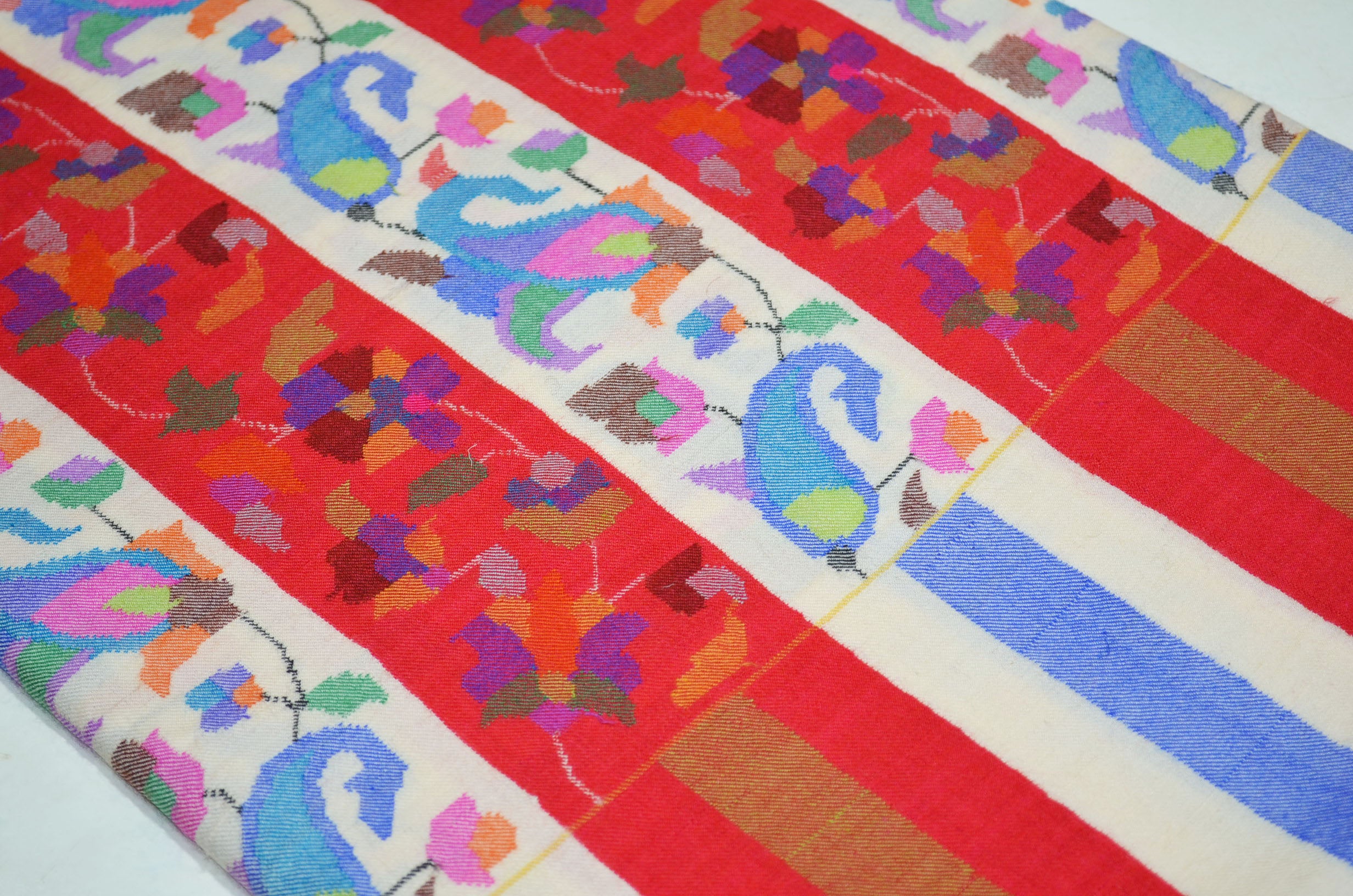 Red & White Kani Jamawar Shawl