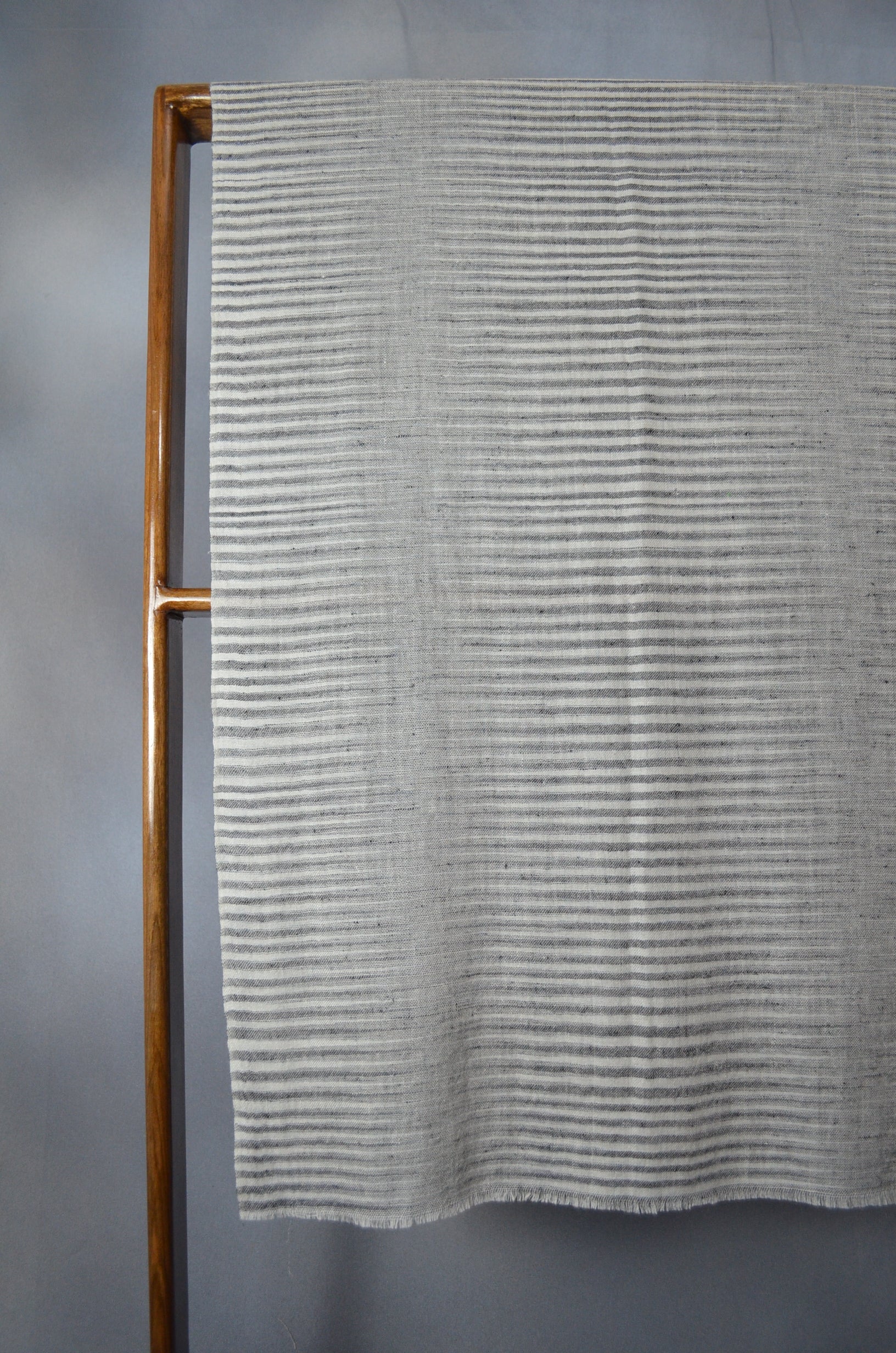 Grey & Black Handwoven Cashmere Pashmina Scarf