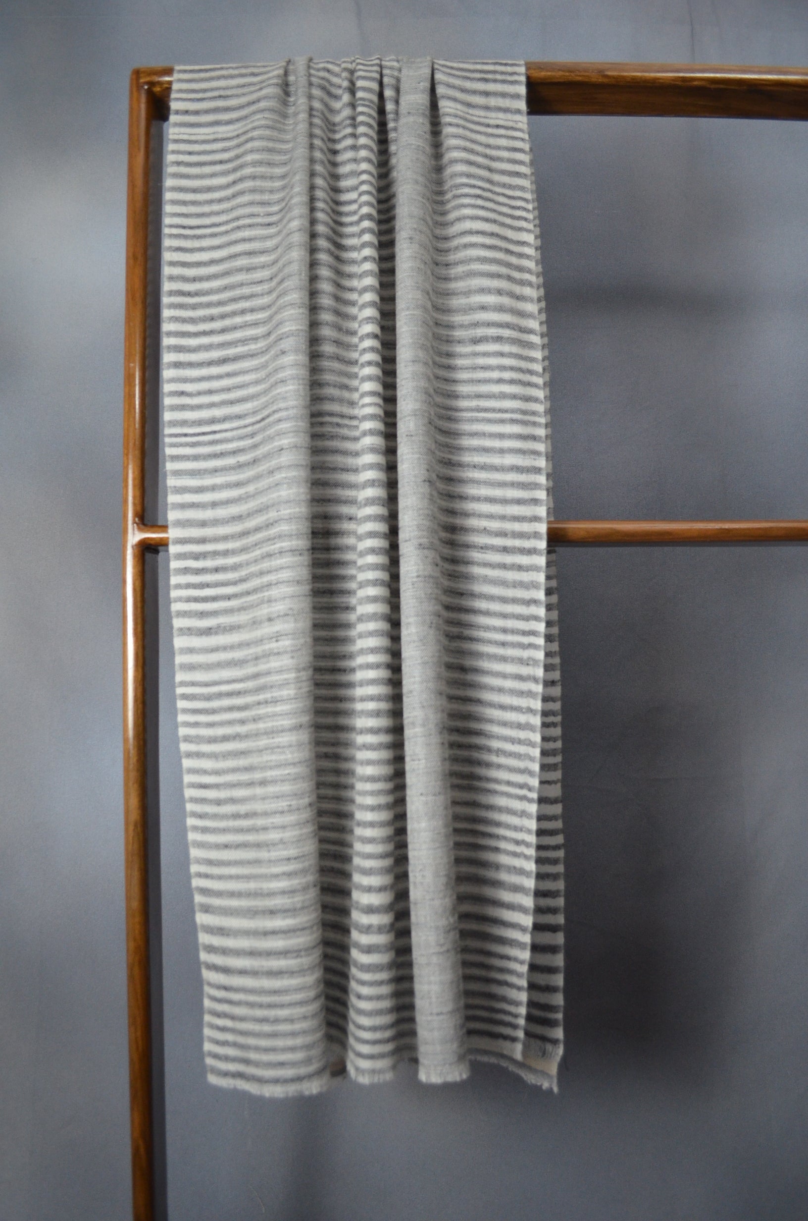 Grey & Black Handwoven Cashmere Pashmina Scarf