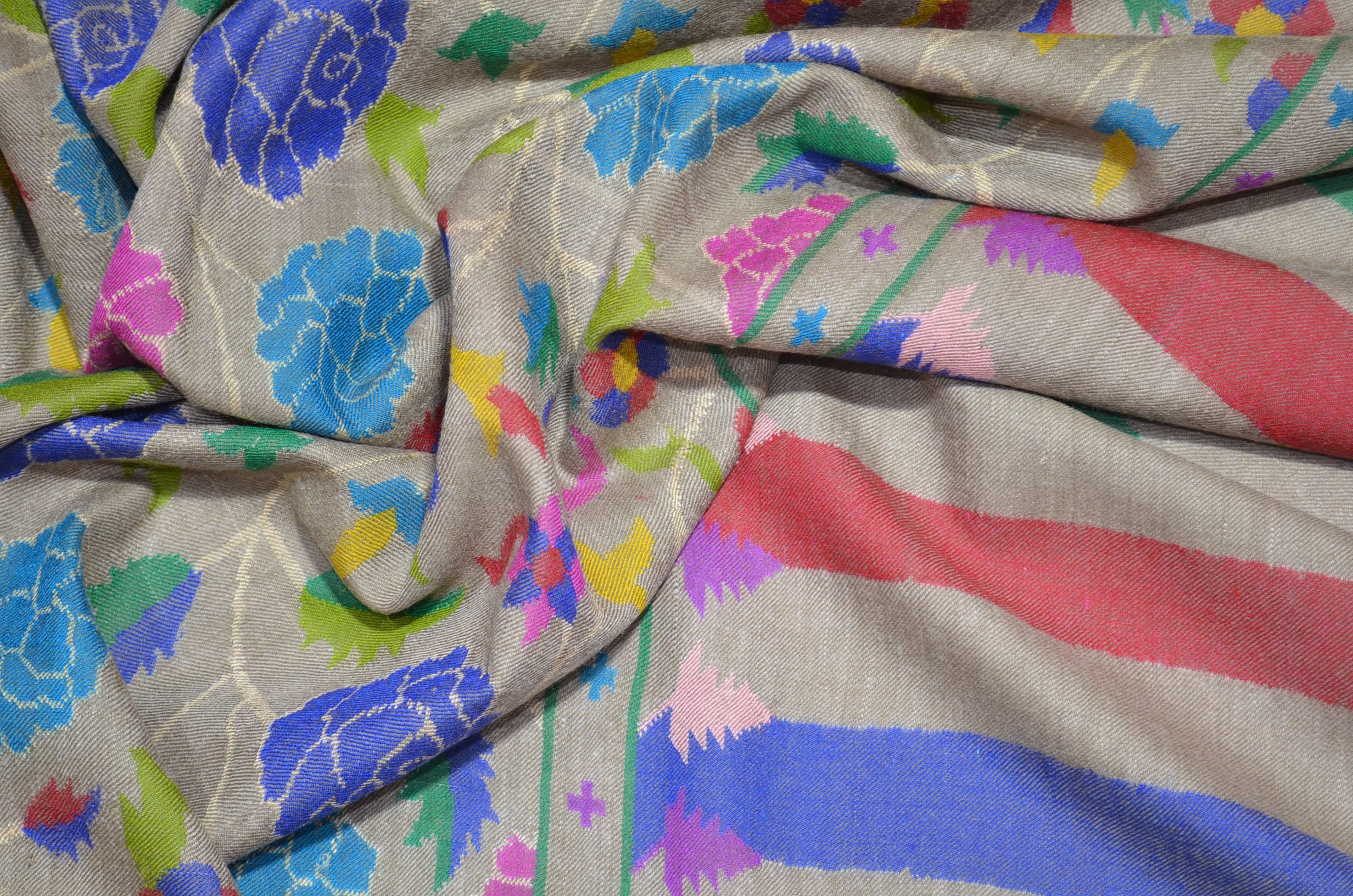 Natural Kani Jamawar Shawl