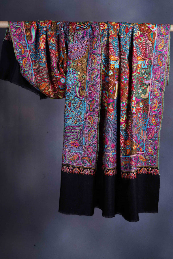 Black Base papier-mâché Jamawar Embroidery Pashmina Shawl – detail view