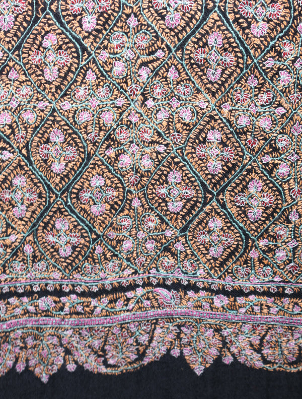 Black Base Jamawar Embroidery Pashmina Shawl – detail view