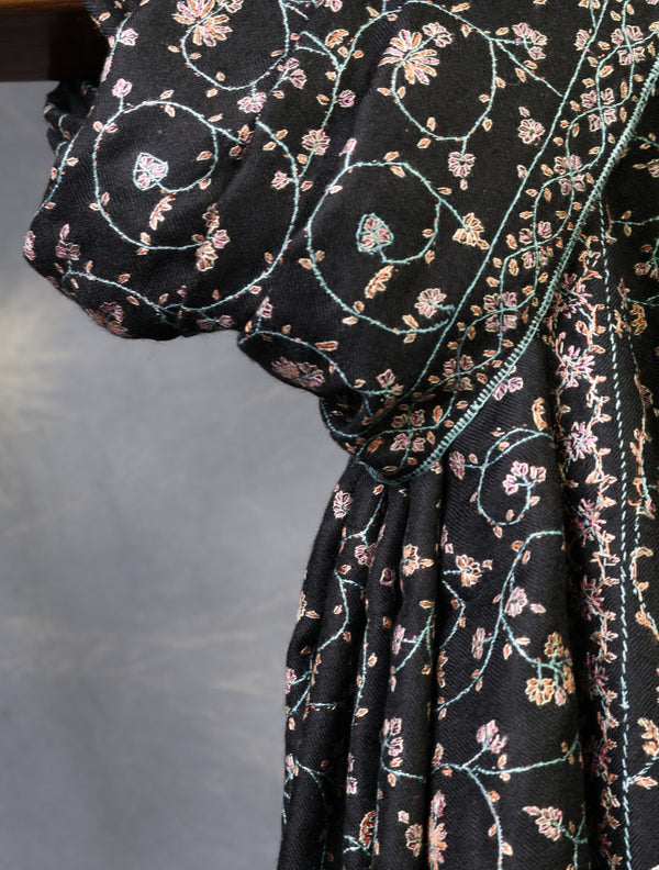 Black Base Jali Embroidery Cashmere Pashmina Shawl — pashmina shawl detail