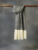 Black And Ivory Plaid Pure Cashmere Pashmina Scarf – Handwoven Luxury