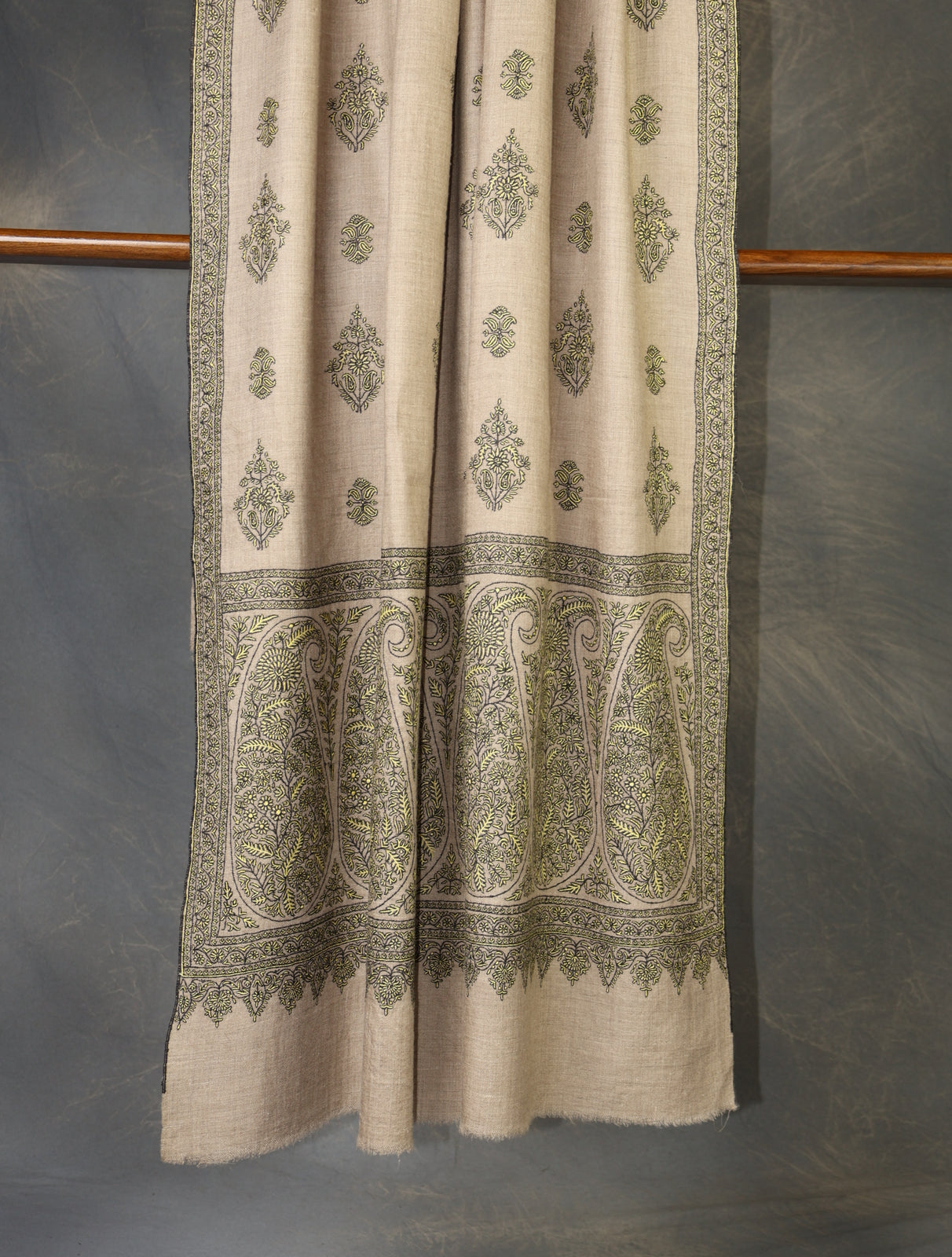 Ivory Base Buteh-dar Embroidery Pashmina Cashmere Shawl