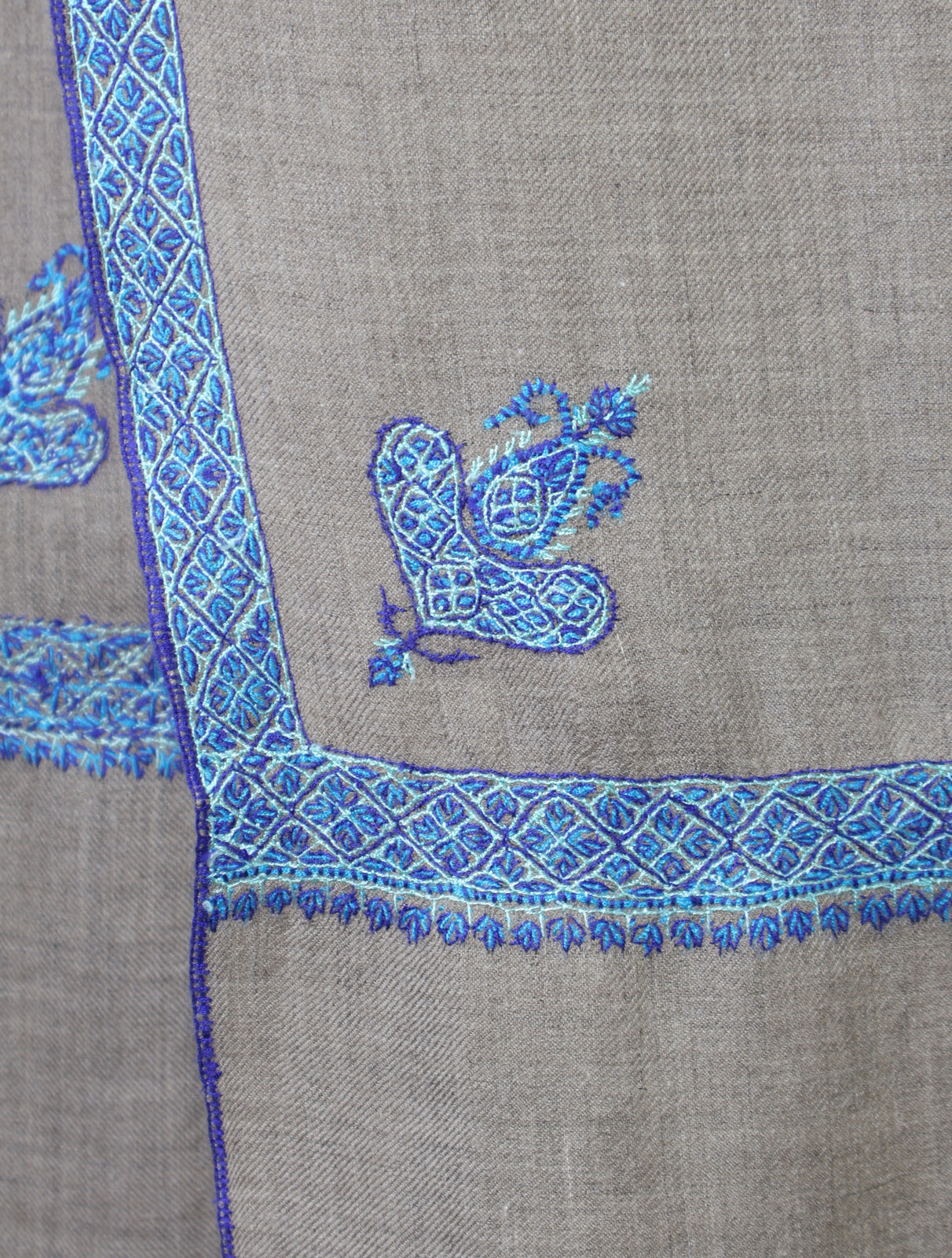 Natural Base Blue Border Embroidery Cashmere Pashmina Shawl
