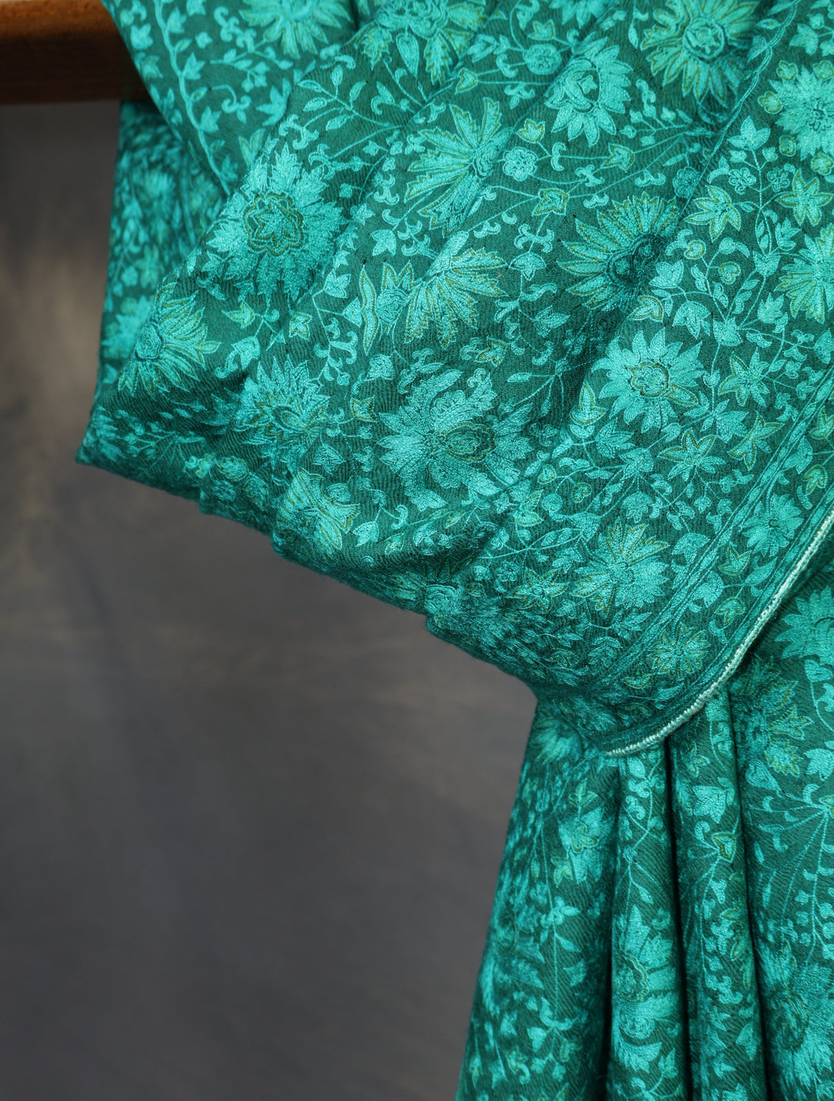 Green Jamawar Embroidery Pashmina Shawl