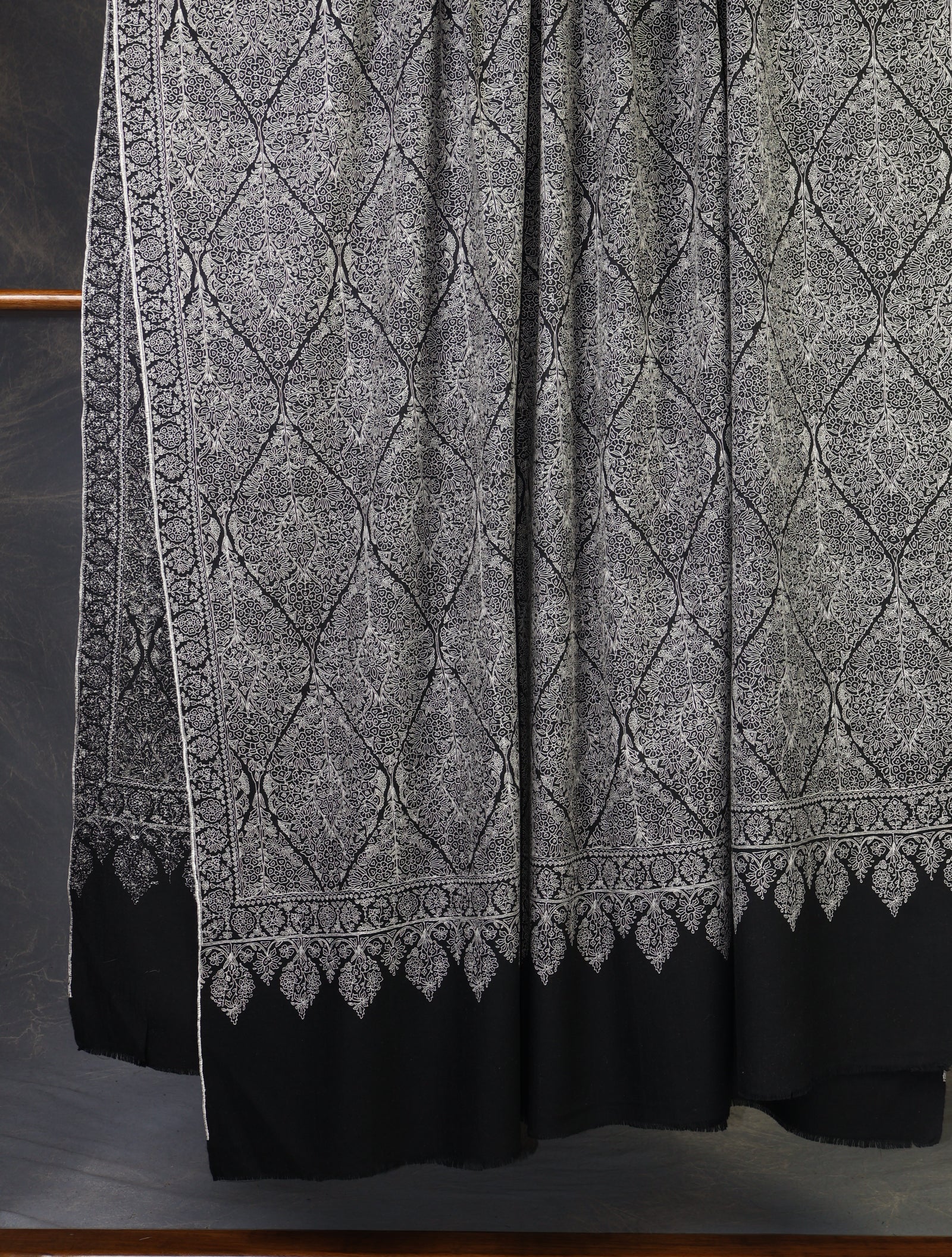 3 Yard Black Base Jamawar Embroidery Handwoven Cashmere Shawl