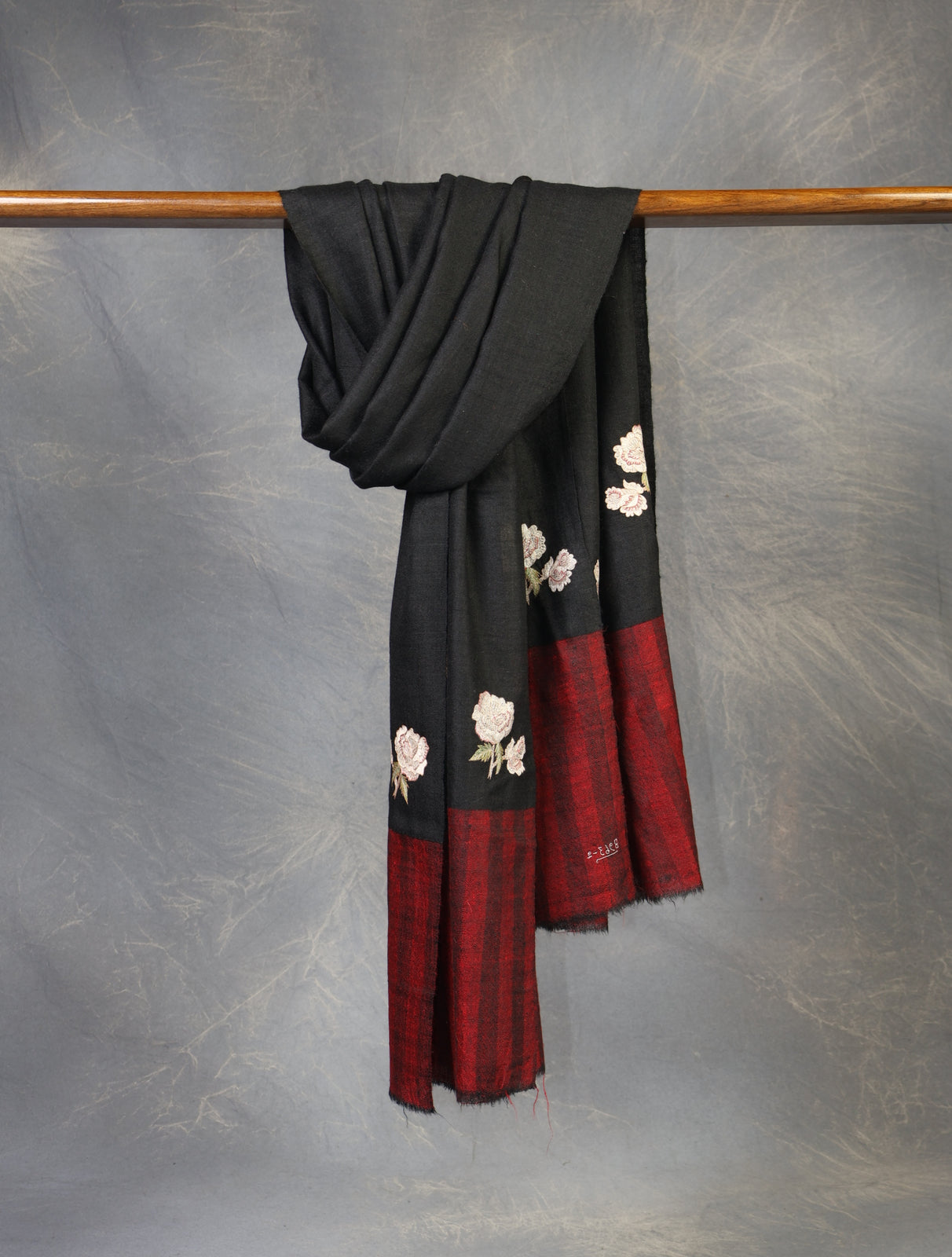 Black And Red Big Border Embroidery Cashmere Pashmina Scarf