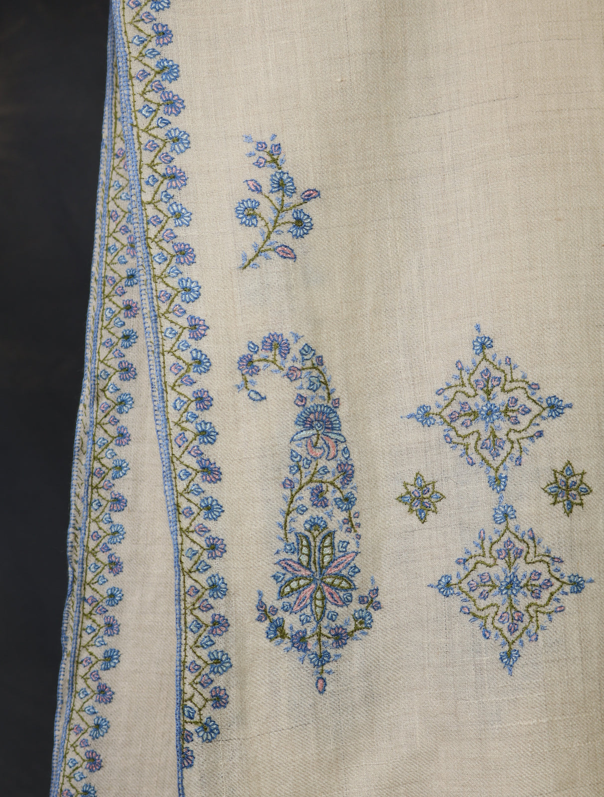 Ivory With Buteh Border Embroidery Cashmere Pashmina Scarf