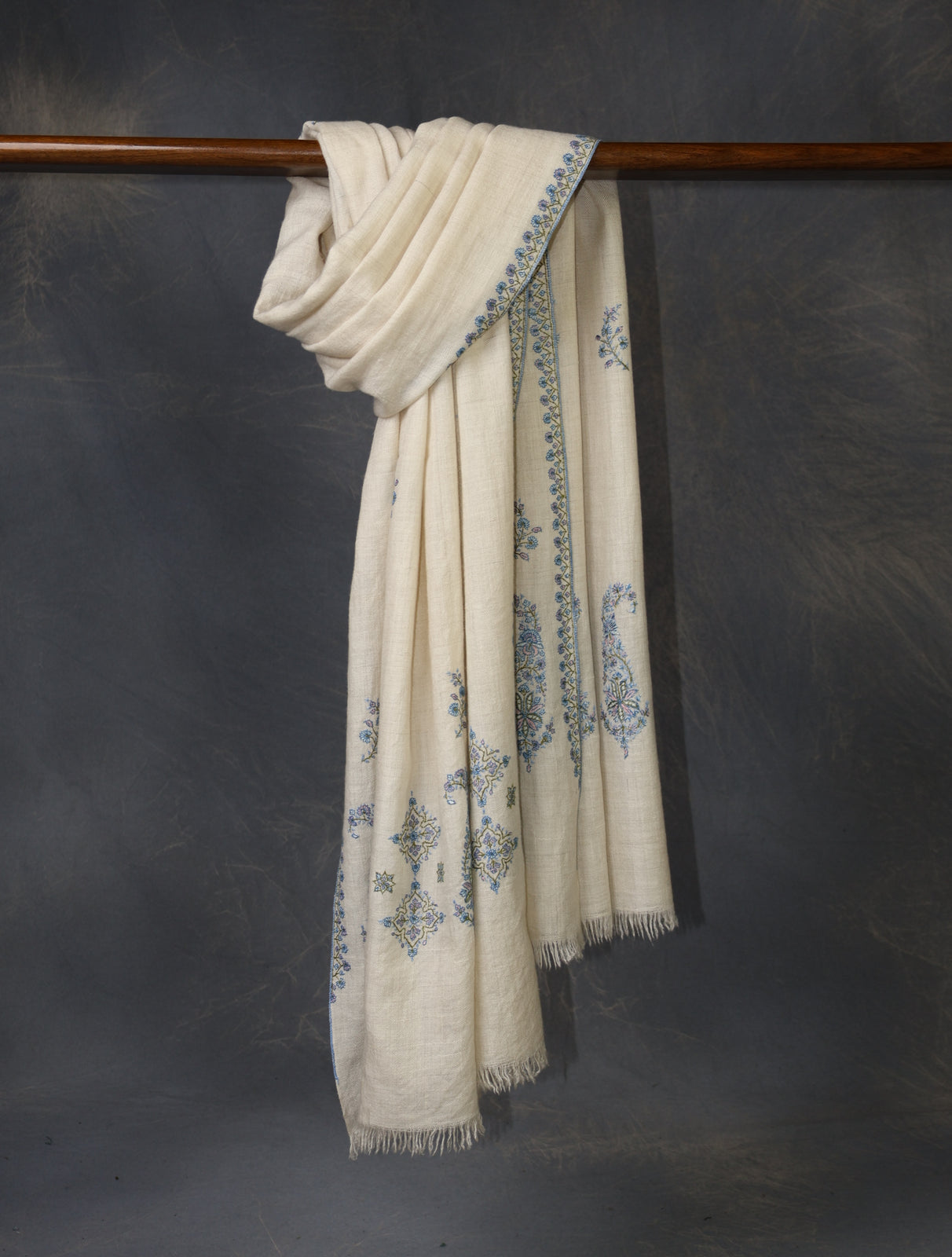 Ivory With Buteh Border Embroidery Cashmere Pashmina Scarf