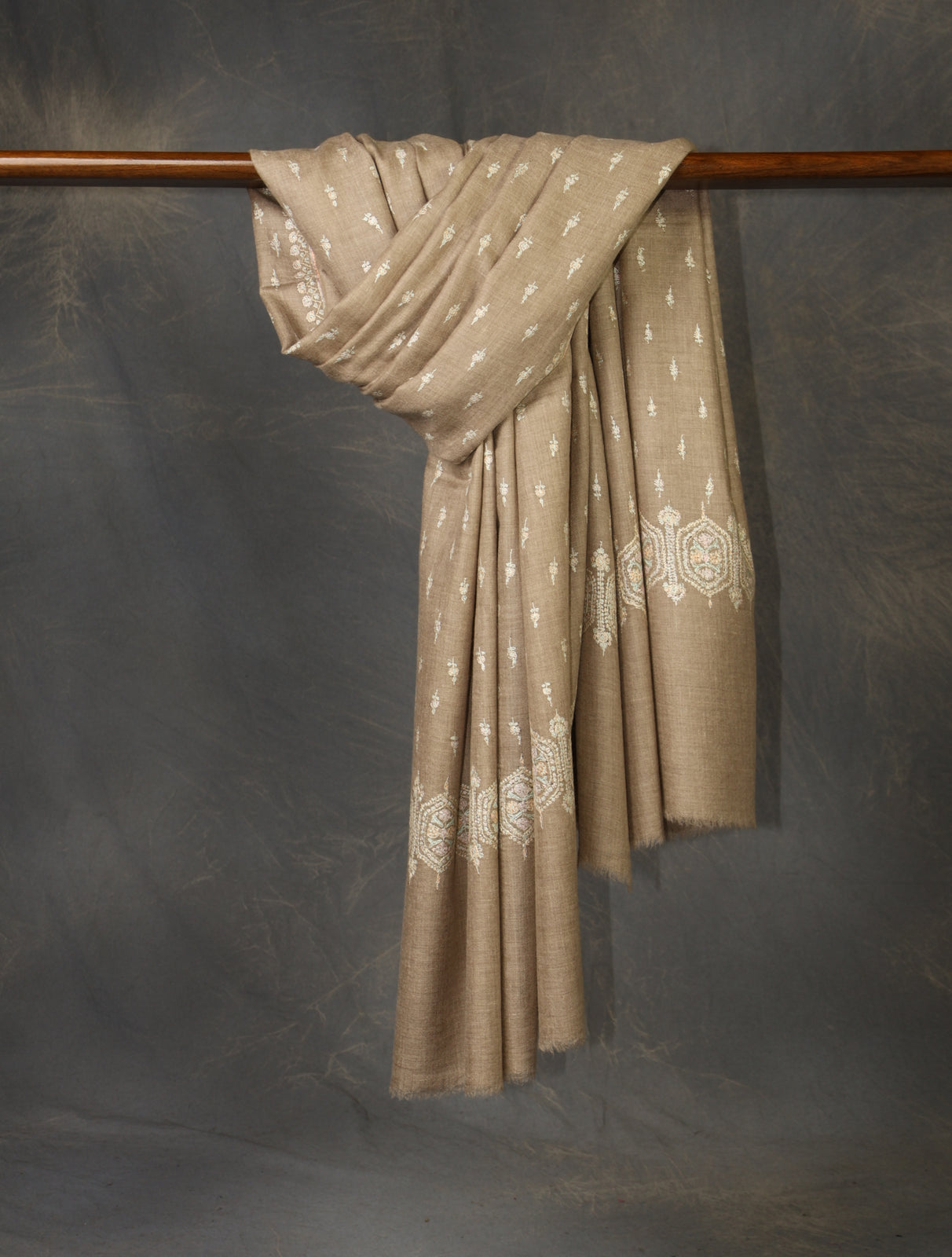 Natural Base Motif Embroidery Cashmere Pashmina Shawl