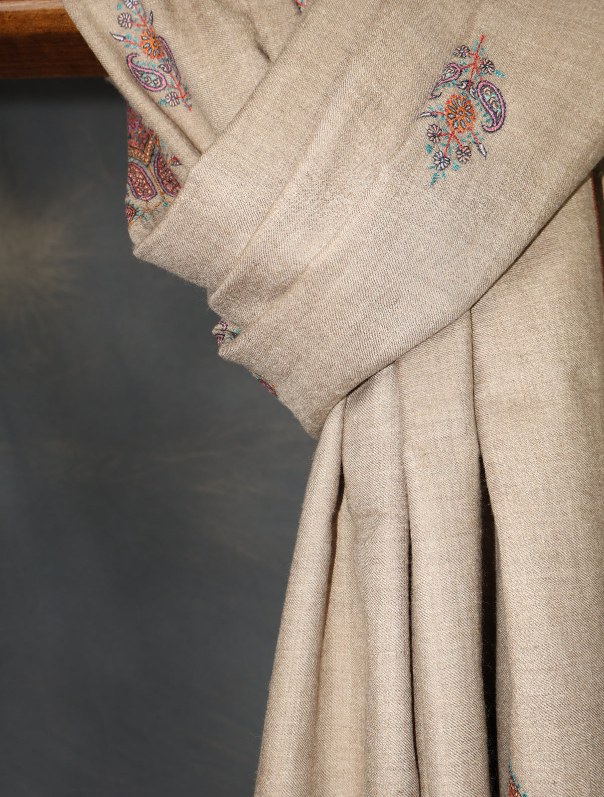 Natural Base Motif Embroidery Cashmere Pashmina Shawl