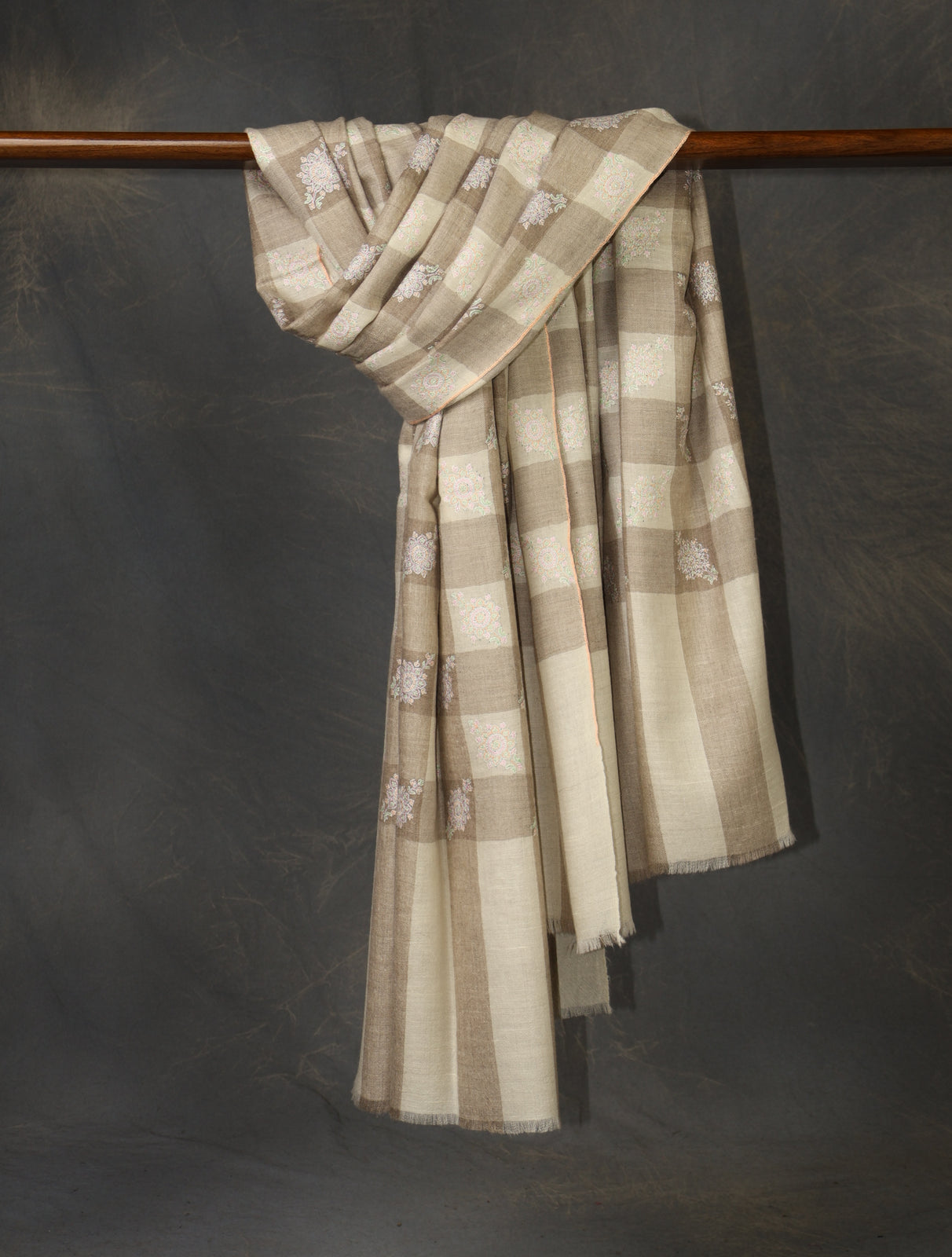 Ivory And Natural Plaid Base Big Motif Jali Embroidery Cashmere Pashmina Shawl