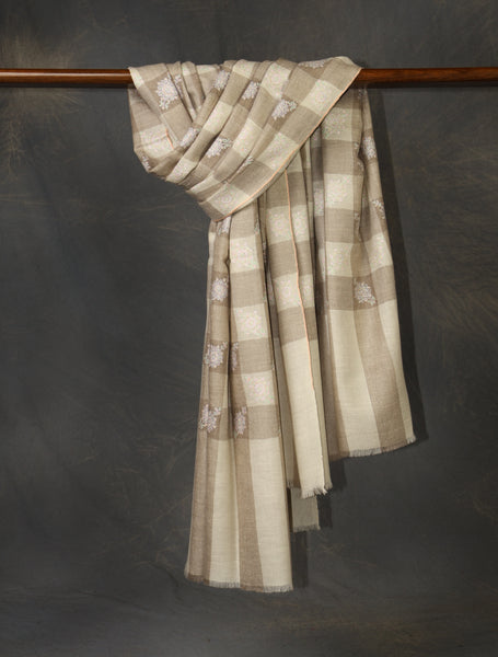 Ivory And Natural Plaid Base Big Motif Jali Embroidery Cashmere Pashmina Shawl
