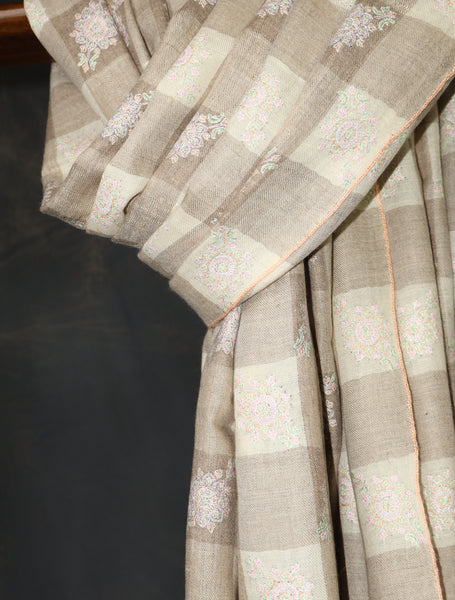 Ivory And Natural Plaid Base Big Motif Jali Embroidery Cashmere Pashmina Shawl