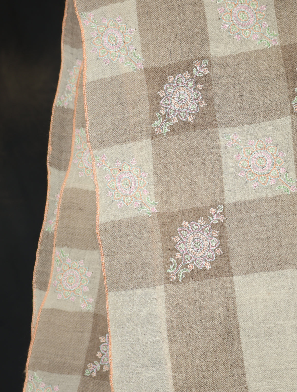 Ivory And Natural Plaid Base Big Motif Jali Embroidery Cashmere Pashmina Shawl