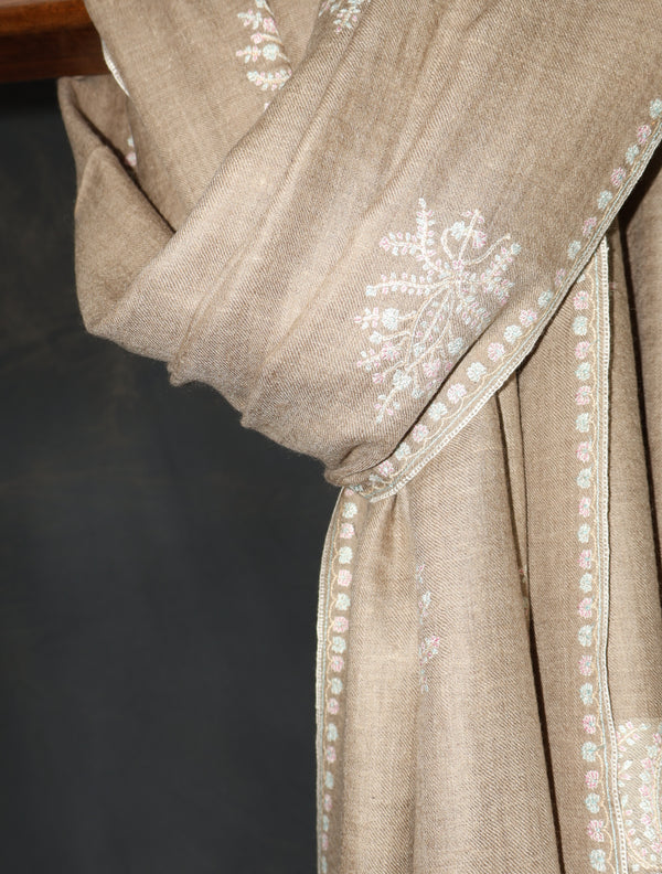 Natural  Boteh Motif Embroidery Cashmere Pashmina Shawl — pashmina shawl detail