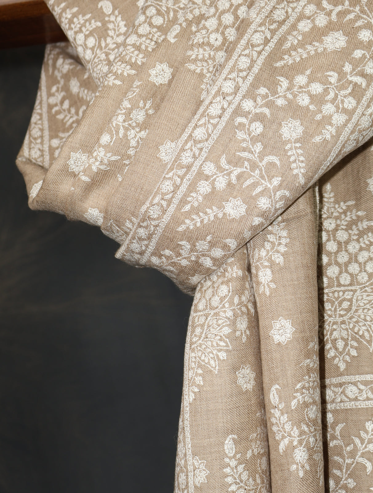 Natural Big Border And Boteh Motif Embroidery Cashmere Pashmina Shawl