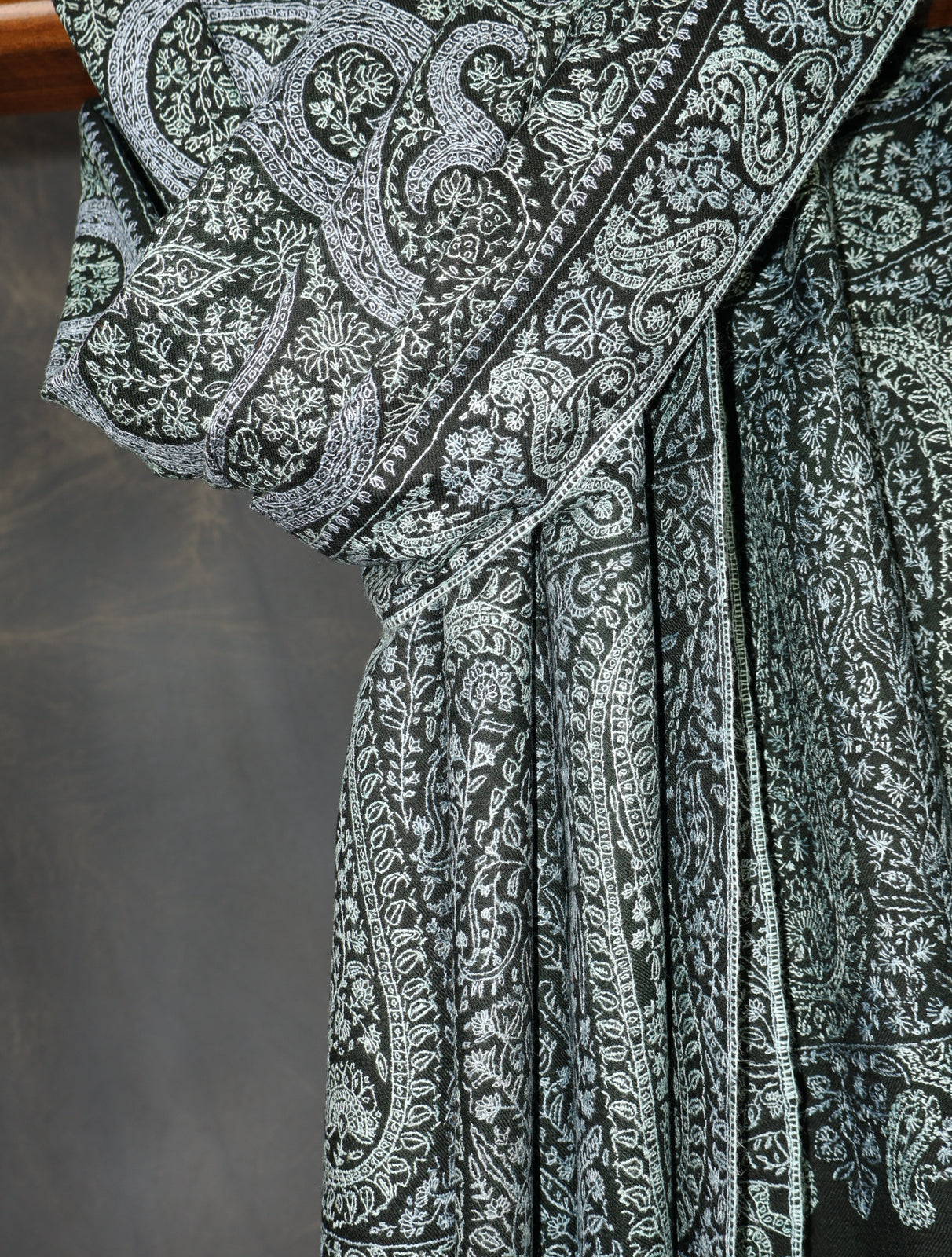 Black Jamawar Embroidery Pashmina Shawl